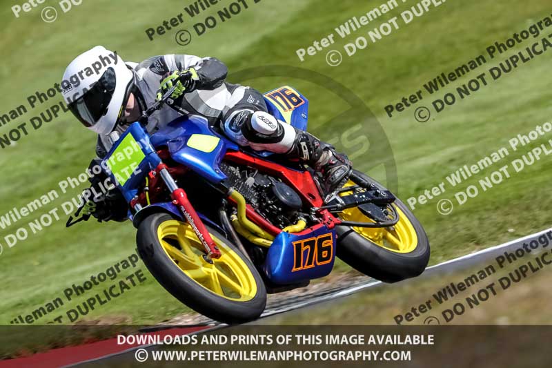 cadwell no limits trackday;cadwell park;cadwell park photographs;cadwell trackday photographs;enduro digital images;event digital images;eventdigitalimages;no limits trackdays;peter wileman photography;racing digital images;trackday digital images;trackday photos